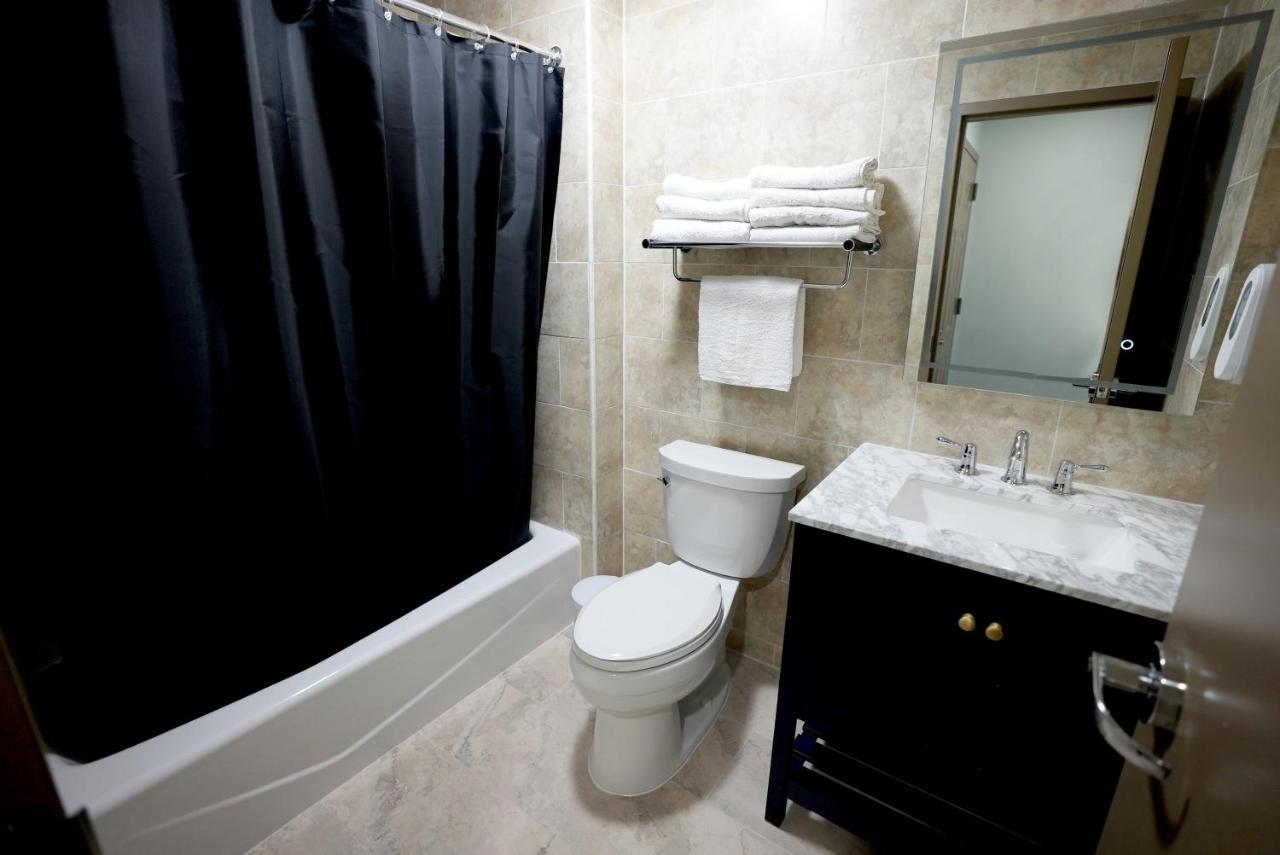 Hotel Liberty Inn & Suites-Jfk Airport- La Guardia Airport New York Bagian luar foto