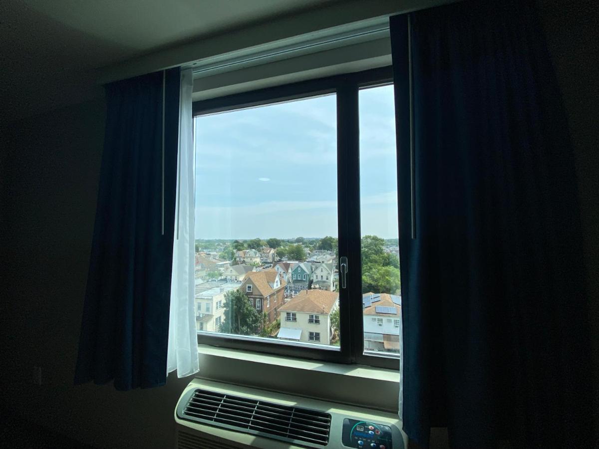 Hotel Liberty Inn & Suites-Jfk Airport- La Guardia Airport New York Bagian luar foto