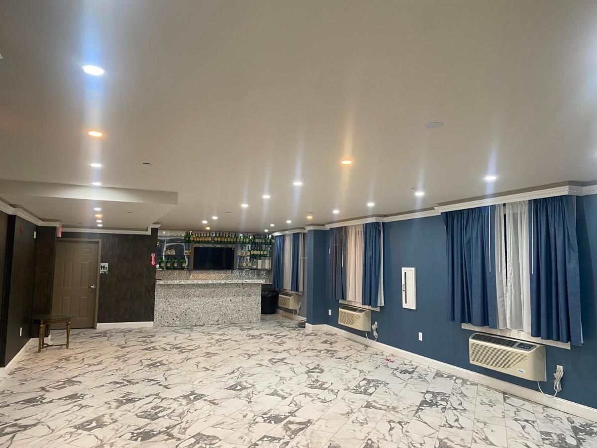 Hotel Liberty Inn & Suites-Jfk Airport- La Guardia Airport New York Bagian luar foto