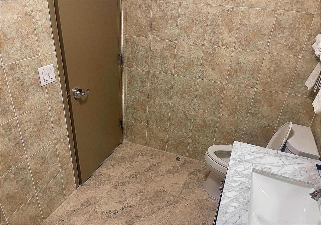 Hotel Liberty Inn & Suites-Jfk Airport- La Guardia Airport New York Bagian luar foto
